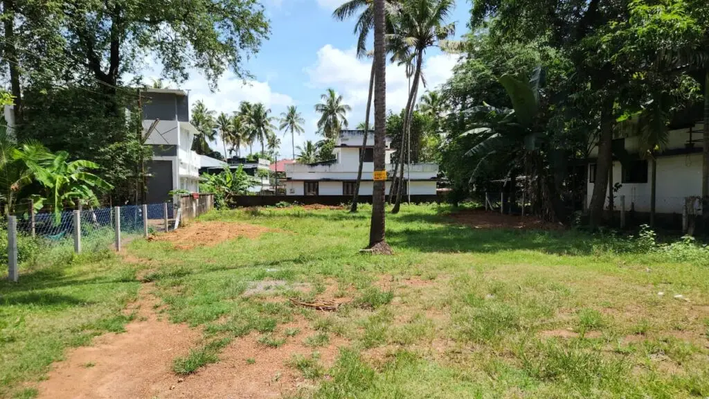 thrissur property Kariattukara,Arunattukara